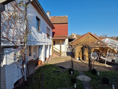 Doppelhaushälfte zum Kauf 190.000 € 6,5 Zimmer 192 m² 454 m² Grundstück Bad Wildungen Bad Wildungen 34537