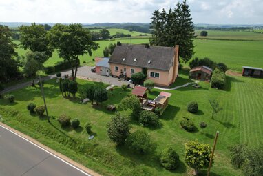 Einfamilienhaus zum Kauf 449.000 € 8 Zimmer 210 m² 3.869 m² Grundstück Spielmannsholz 8 Üttfeld 54619