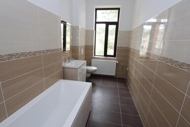 Wohnung zum Kauf 130.000 € 3,5 Zimmer 120,4 m² Bahnhofsvorstadt Plauen 08523