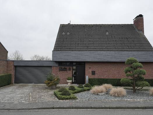Einfamilienhaus zum Kauf 490.000 € 145 m² 590 m² Grundstück frei ab sofort Viersen 41747