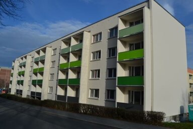 Wohnung zur Miete 400 € 3 Zimmer 57,3 m² 2. Geschoss frei ab 01.01.2025 Saalfeld Saalfeld/Saale 07318