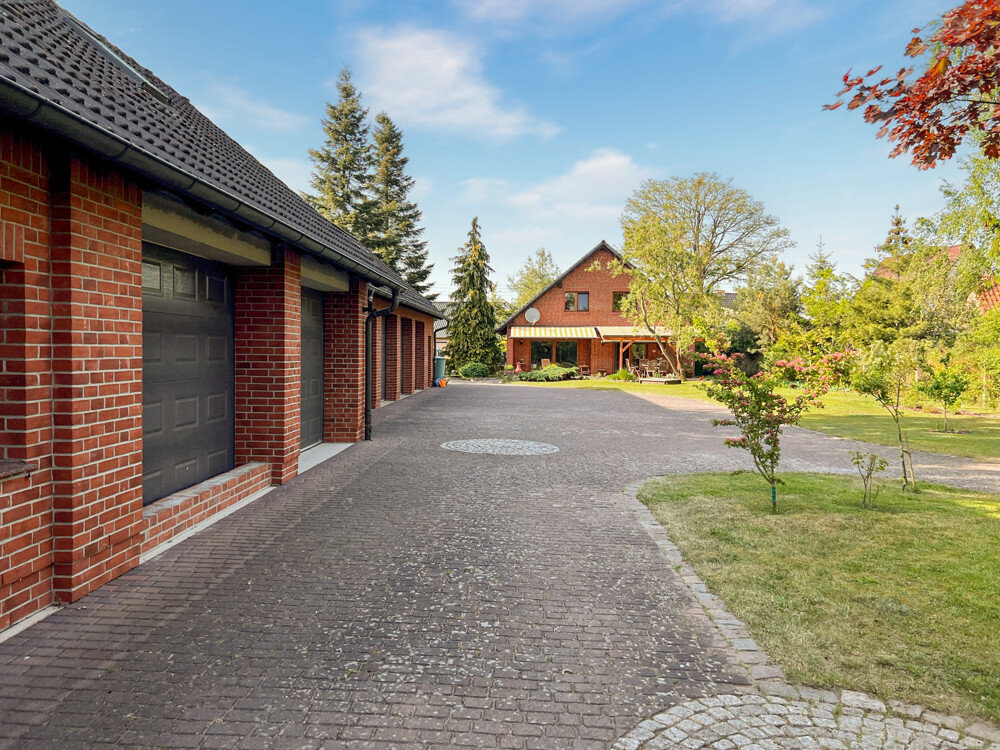 Einfamilienhaus zum Kauf 611.000 € 5 Zimmer 220 m²<br/>Wohnfläche 2.340 m²<br/>Grundstück Grambin 17375