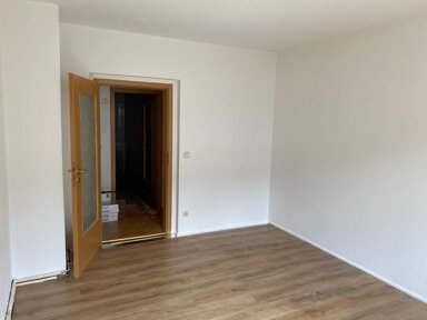 Wohnung zur Miete 490 € 3 Zimmer 70 m² 1. Geschoss frei ab sofort Straße des Friedens 3 Könitz Unterwellenborn 07333