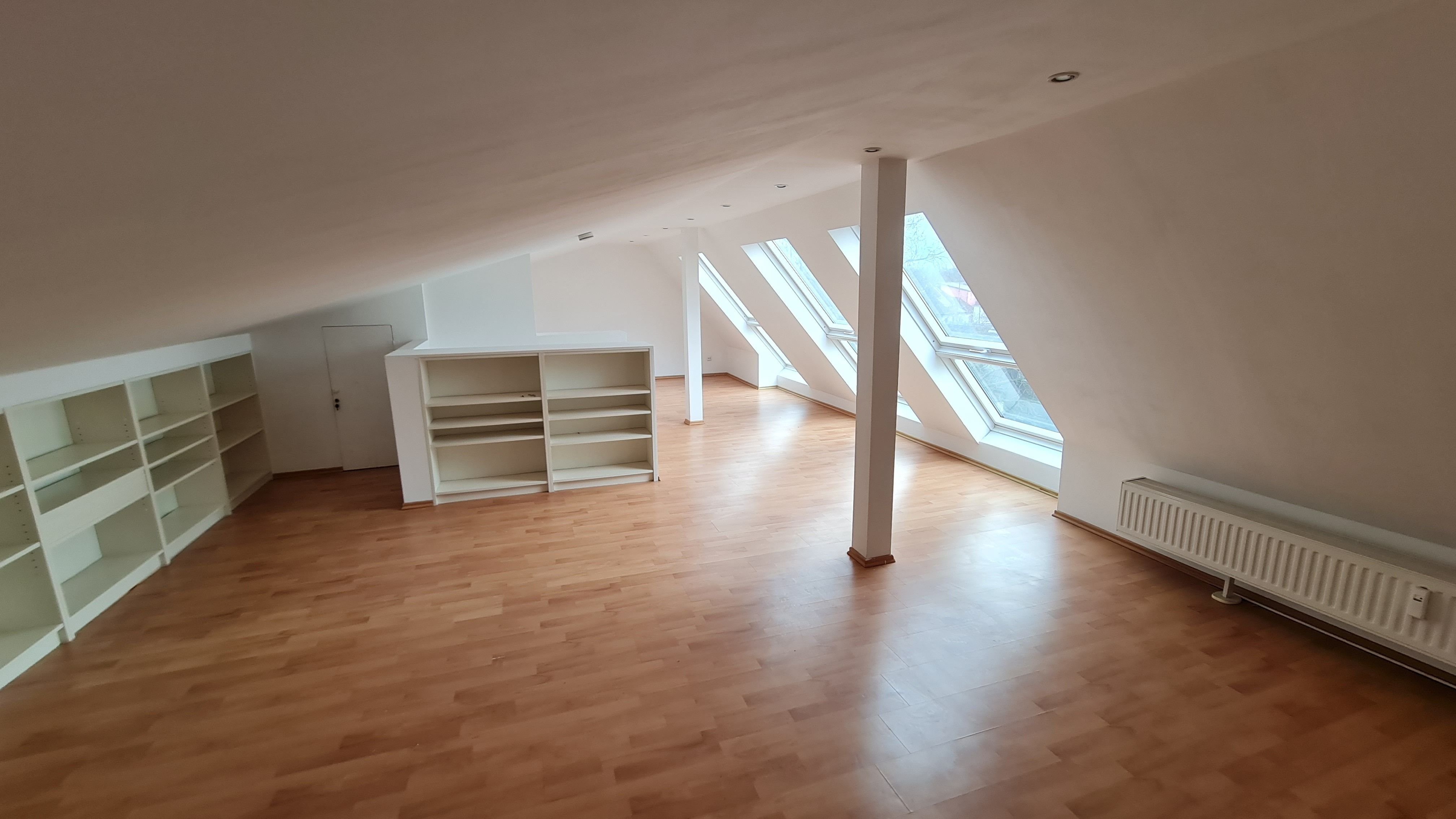 Wohnung zur Miete 899 € 4 Zimmer 123 m² 3. Geschoss Friedenstr. 43 Dellviertel Duisburg 47053