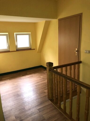 Wohnung zur Miete 530 € 4 Zimmer 90 m² Elgersburg 98716