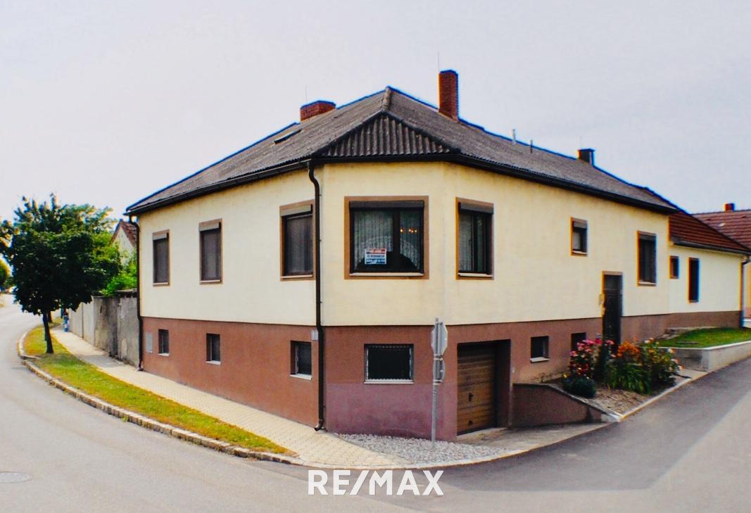 Einfamilienhaus zum Kauf 222.000 € 6 Zimmer 199 m²<br/>Wohnfläche 349 m²<br/>Grundstück Zurndorf 2424