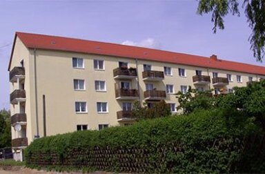 Wohnung zur Miete 320 € 3 Zimmer 60 m² frei ab sofort Straße der OdF Spergau Leuna 06237