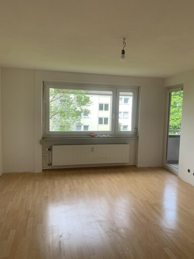 Wohnung zur Miete 880 € 3 Zimmer 70 m² 3. Geschoss Metzingen Metzingen 72555