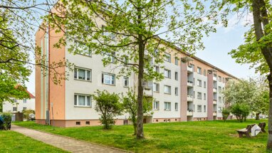 Wohnung zum Kauf 150.000 € 2 Zimmer 46,6 m² 3. Geschoss Zwenkau Zwenkau 04442