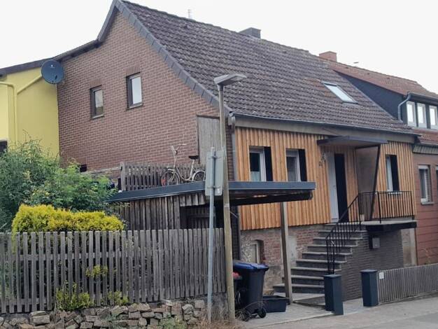 Haus zum Kauf provisionsfrei 249.000 € 6 Zimmer 182 m² 341 m² Grundstück Im Höxter 26 Pötzen Hessisch Oldendorf 31840