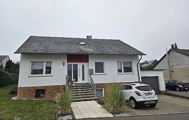 Haus zum Kauf 275.000 € 7 Zimmer 150 m² 689 m² Grundstück Kastellaun 56288