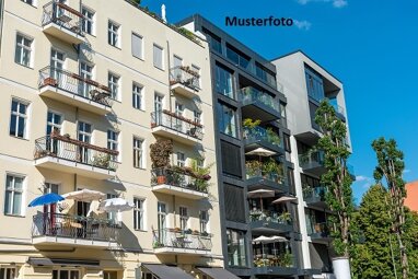 Mehrfamilienhaus zum Kauf Zwangsversteigerung 920.000 € 7 Zimmer 179 m² 307 m² Grundstück Oberau Freiburg i. Br. 79117