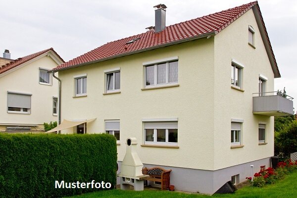 Einfamilienhaus zum Kauf Zwangsversteigerung 213.000 € 5 Zimmer 126 m²<br/>Wohnfläche 346 m²<br/>Grundstück Seulohe Ensdorf 92266