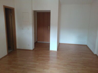 Wohnung zur Miete 200 € 1 Zimmer 34 m² Leipziger Straße 104 Nordvorstadt 152 Zwickau 08058