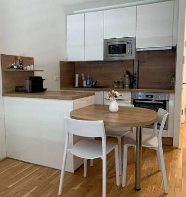 Wohnung zur Miete 565 € 2 Zimmer 40 m² Schillerstraße 16 Planungsbezirk 123 Straubing 94315