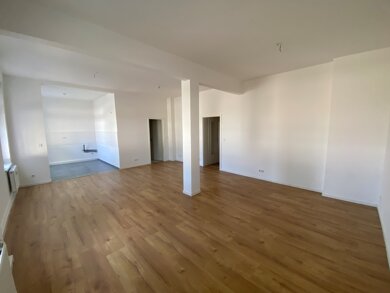 Wohnung zur Miete 560 € 4 Zimmer 112 m² EG frei ab sofort Weißwasser/O.L. 02943