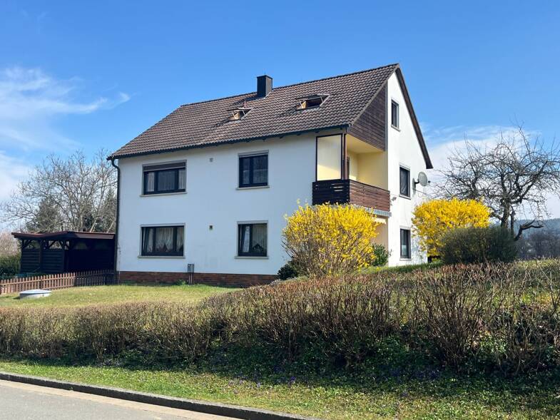 Mehrfamilienhaus zum Kauf 239.900 € 9 Zimmer 139,8 m² 1.328 m² Grundstück Lanzendorf Himmelkron 95502