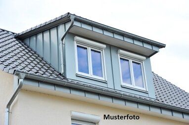 Mehrfamilienhaus zum Kauf Zwangsversteigerung 57.000 € 1 Zimmer 270 m² 3.032 m² Grundstück Niederspier Greußen 99718