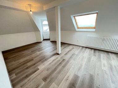 Wohnung zur Miete 453 € 2 Zimmer 62,5 m² 3. Geschoss Röntgenplatz 1 Altendorf Essen 45143