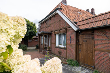 Einfamilienhaus zum Kauf 325.000 € 6 Zimmer 120 m² 1.440 m² Grundstück Düsternort - Bezirk 7 Delmenhorst 27755