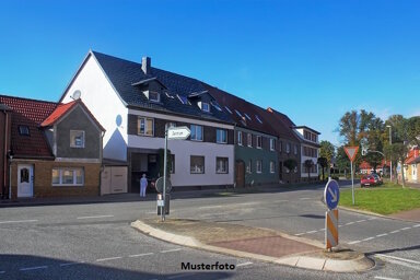 Reihenmittelhaus zum Kauf 58.970 € 1 Zimmer 1 m² 205 m² Grundstück Marktleuthen Marktleuthen 95168