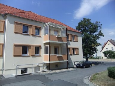 Wohnung zur Miete 294 € 2 Zimmer 43,3 m² EG Martin-Scheumann-Str. 45 Großenhain Großenhain 01558