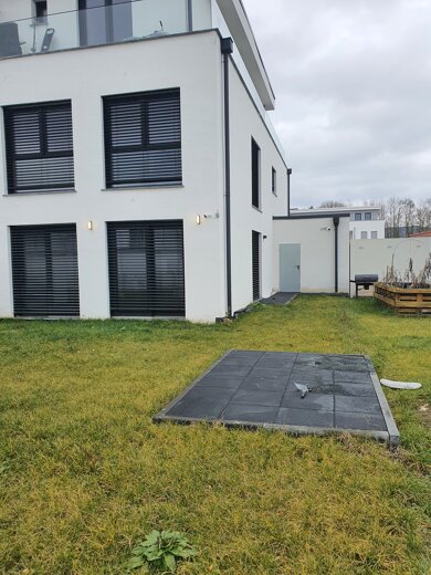 Wohnung zur Miete 2.000 € 5 Zimmer 145 m² 2 Geschosse Hausen-Oes Butzbach 35510