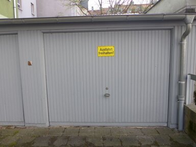 Garage zur Miete 155 € Gräfstraße 63 Bockenheim Frankfurt am Main 60486