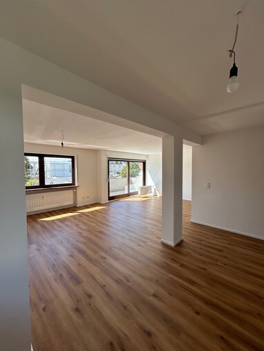 Wohnung zur Miete 950 € 2 Zimmer 80 m² 1. Geschoss frei ab sofort Kronberger Str. Niederhöchstadt Eschborn 65760