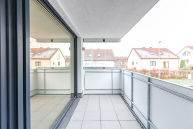 Wohnung zur Miete 1.260 € 3 Zimmer 82,9 m² 3. Geschoss frei ab 01.03.2025 Reutlinger Straße 74 Metzingen Metzingen 72555