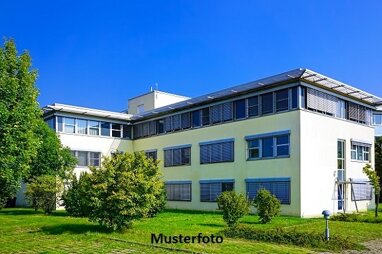 Bürogebäude zum Kauf Zwangsversteigerung 1.050.000 € 1 Zimmer Lechhausen - Ost Augsburg 86165
