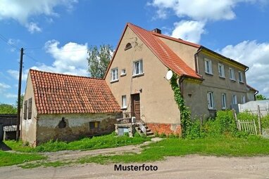 Doppelhaushälfte zum Kauf Zwangsversteigerung 62.500 € 4 Zimmer 97 m² 738 m² Grundstück Deetz Zerbst/Anhalt 39264