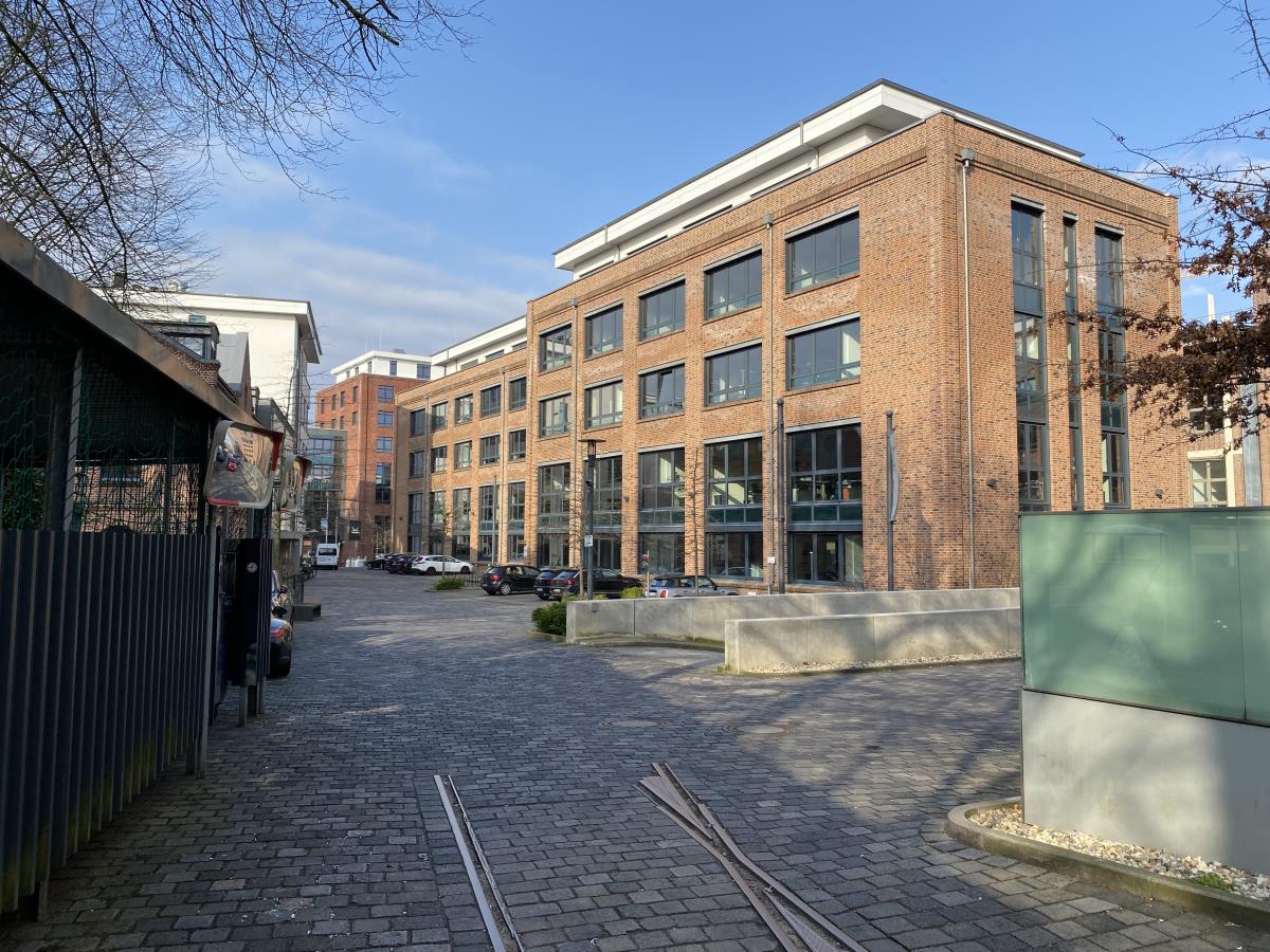 Bürogebäude zur Miete 18,35 € 12.155,7 m²<br/>Bürofläche ab 213 m²<br/>Teilbarkeit Othmarschen Hamburg 22763