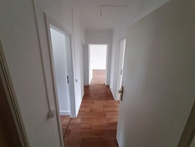 Wohnung zur Miete 326 € 3 Zimmer 57,3 m² 3. Geschoss Heinigtenweg 17 Genthin Genthin 39307