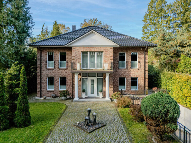 Einfamilienhaus zum Kauf 2.750.000 € 9 Zimmer 342 m² 1.236 m² Grundstück Wohldorf-Ohlstedt Hamburg 22397