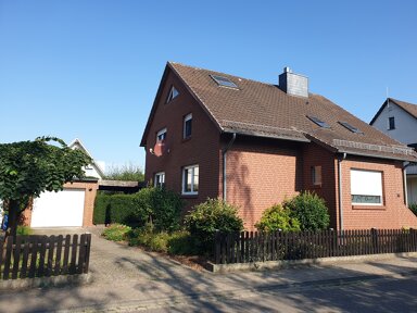 Einfamilienhaus zum Kauf provisionsfrei 365.000 € 5 Zimmer 140 m² 680 m² Grundstück Fliederstraße 38 Gifhorn Gifhorn 38518