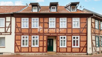 Mehrfamilienhaus zum Kauf 175.000 € 6 Zimmer 155 m² 127 m² Grundstück Oebisfelde Oebisfelde 39646