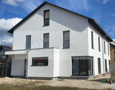 Doppelhaushälfte zum Kauf Provisionsfrei 6 Zimmer 185,5 m² 375 m² Grundstück Röttenbach Röttenbach 91187