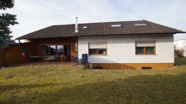Einfamilienhaus zum Kauf 470.000 € 8 Zimmer 177 m² 977 m² Grundstück Geiselhöring Geiselhöring 94333