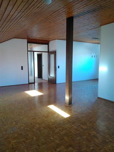 Wohnung zur Miete 800 € 4 Zimmer 118,2 m² 2. Geschoss Wattenheim Biblis 68647
