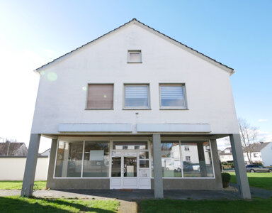 Haus zum Kauf 369.000 € 10 Zimmer 290 m² 540 m² Grundstück Salzkotten Salzkotten 33154