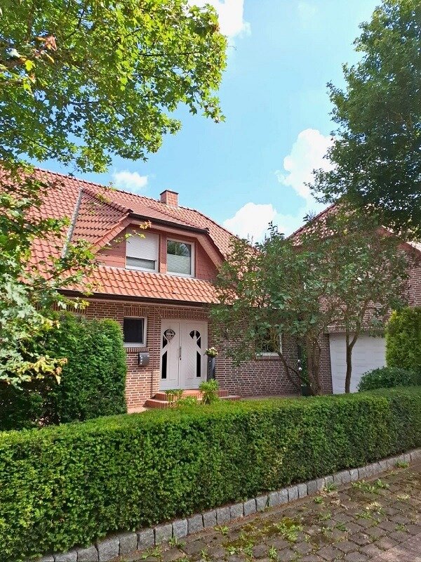 Einfamilienhaus zum Kauf 535.000 € 8 Zimmer 290 m²<br/>Wohnfläche 975 m²<br/>Grundstück Papenburg - Untenende Papenburg 26871