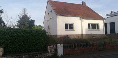 Einfamilienhaus zum Kauf 490.000 € 8 Zimmer 190 m² 915 m² Grundstück frei ab sofort Saarlouis Saarlouis 66740