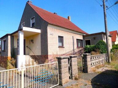 Einfamilienhaus zum Kauf provisionsfrei 85.000 € 6 Zimmer 142 m² 629 m² Grundstück Grünewalder Straße 2A Lauchhammer - Mitte Lauchhammer 01979