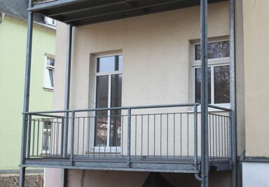 Mehrfamilienhaus zum Kauf als Kapitalanlage geeignet 248.000 € 6 Zimmer 126,9 m² Freital Freital 01705