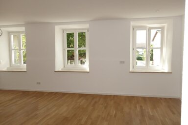 Wohnung zur Miete 640 € 2 Zimmer 81 m² EG frei ab sofort Irlbach Irlbach 94342