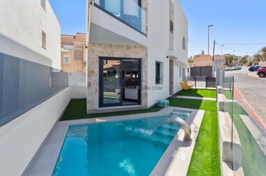 Villa zum Kauf 660.000 € 4 Zimmer 230 m² 227 m² Grundstück Torrevieja 03180