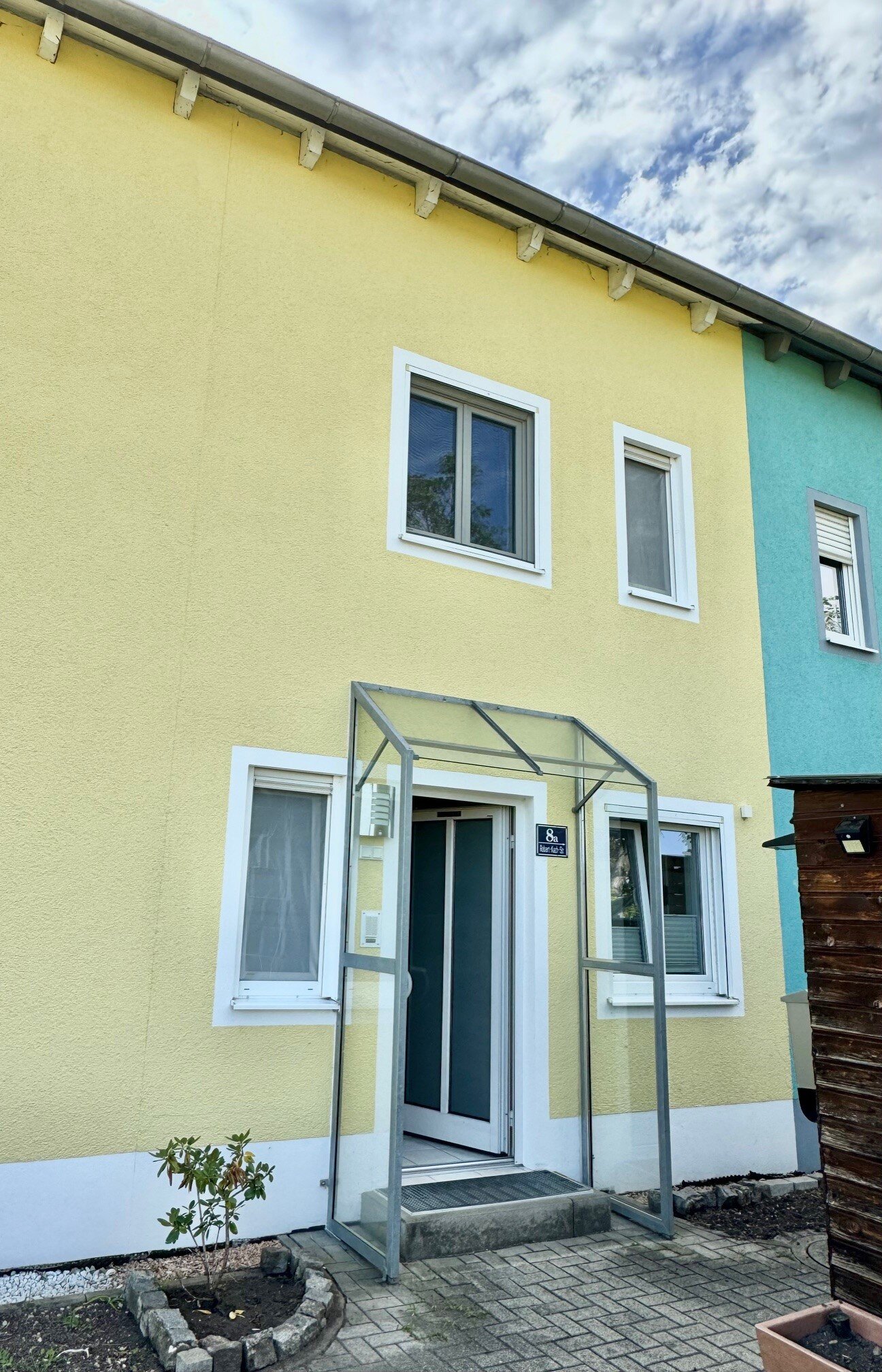 Reihenmittelhaus zum Kauf 489.000 € 5 Zimmer 110 m²<br/>Wohnfläche 198 m²<br/>Grundstück Unterbrunnenreuth Ingolstadt 85051