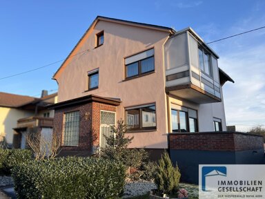 Einfamilienhaus zum Kauf 210.000 € 6 Zimmer 130 m² 1.022 m² Grundstück Winnen 56459