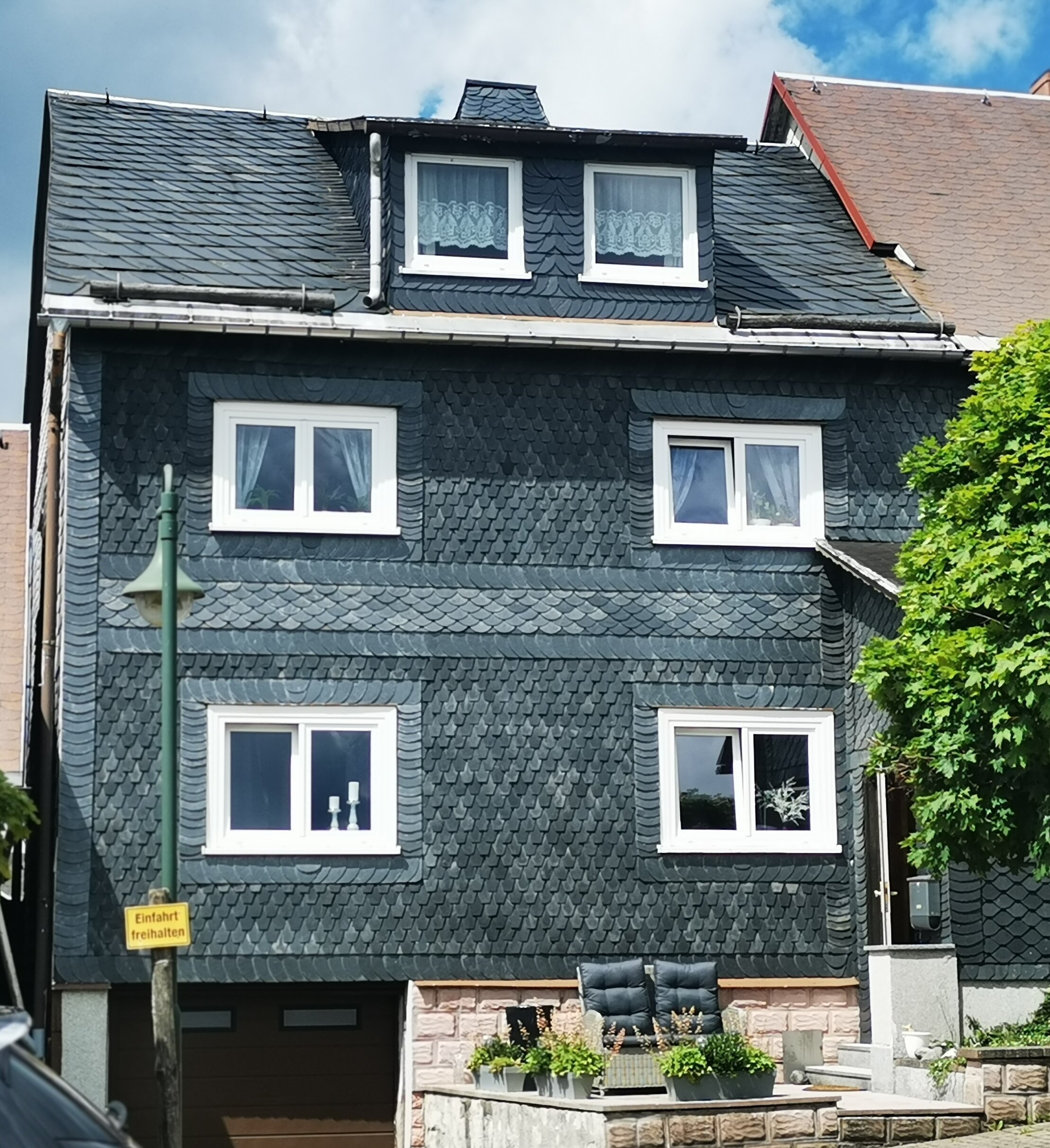 Mehrfamilienhaus zum Kauf 88.000 € 8 Zimmer 120 m²<br/>Wohnfläche 344 m²<br/>Grundstück Frauenwald Frauenwald 98711